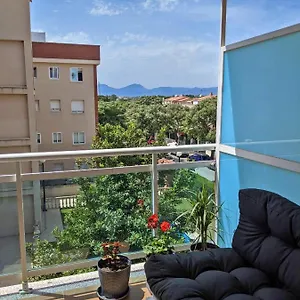 https://apartamento-piscina-vilafortuny.catalonia-hotels.com